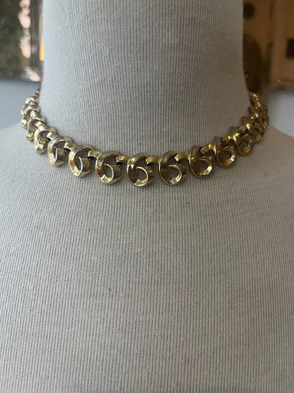 Vintage Trifari Gold Tone Scroll Link Choker Necklace