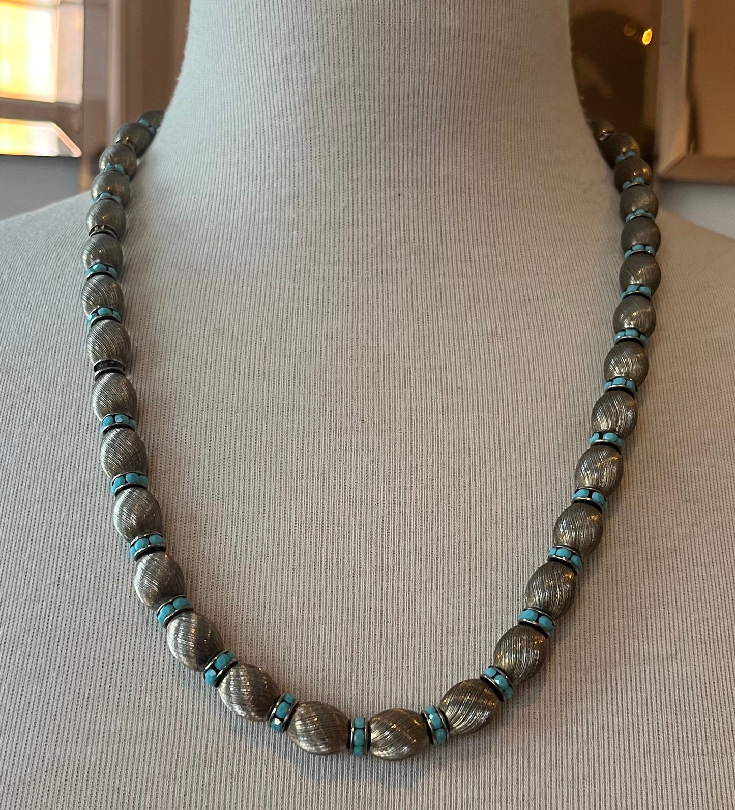 Vintage Silver Tone & Turquoise Beaded Necklace