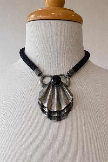 Vintage Avant Garde Necklace Featuring Oversized Shell Pendant