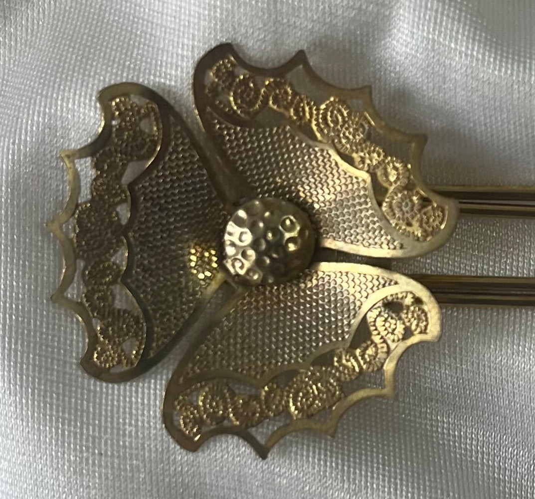Vintage Gold Tone Victorian Revival Style Scarf Clip