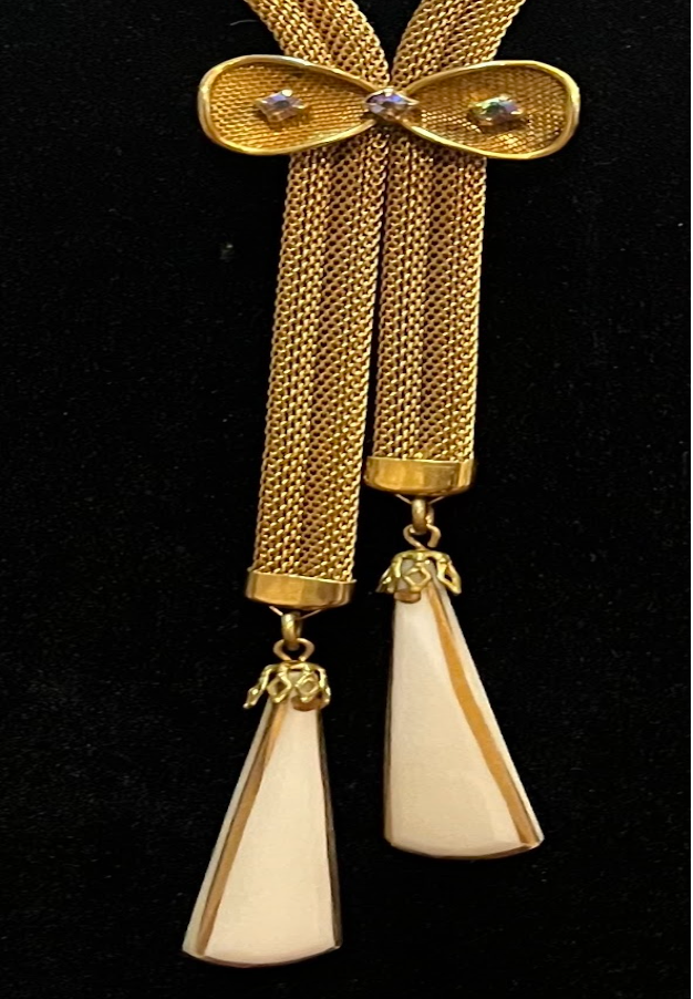 Vintage Gold-Tone Mesh Lariat Necklace