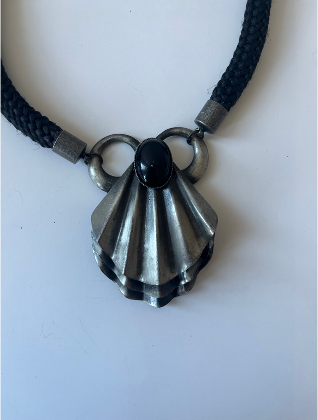 Vintage Avant Garde Necklace Featuring Oversized Shell Pendant