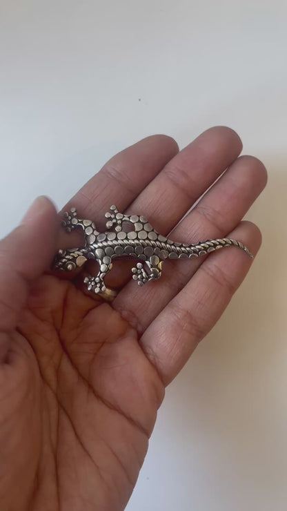 Textured Sterling Silver Gecko Brooch